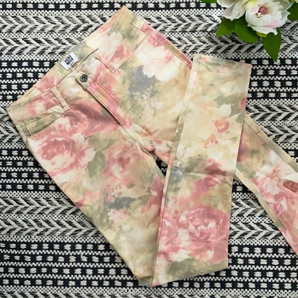 Graphic Flowers Jeggings - Picture 4 of 10